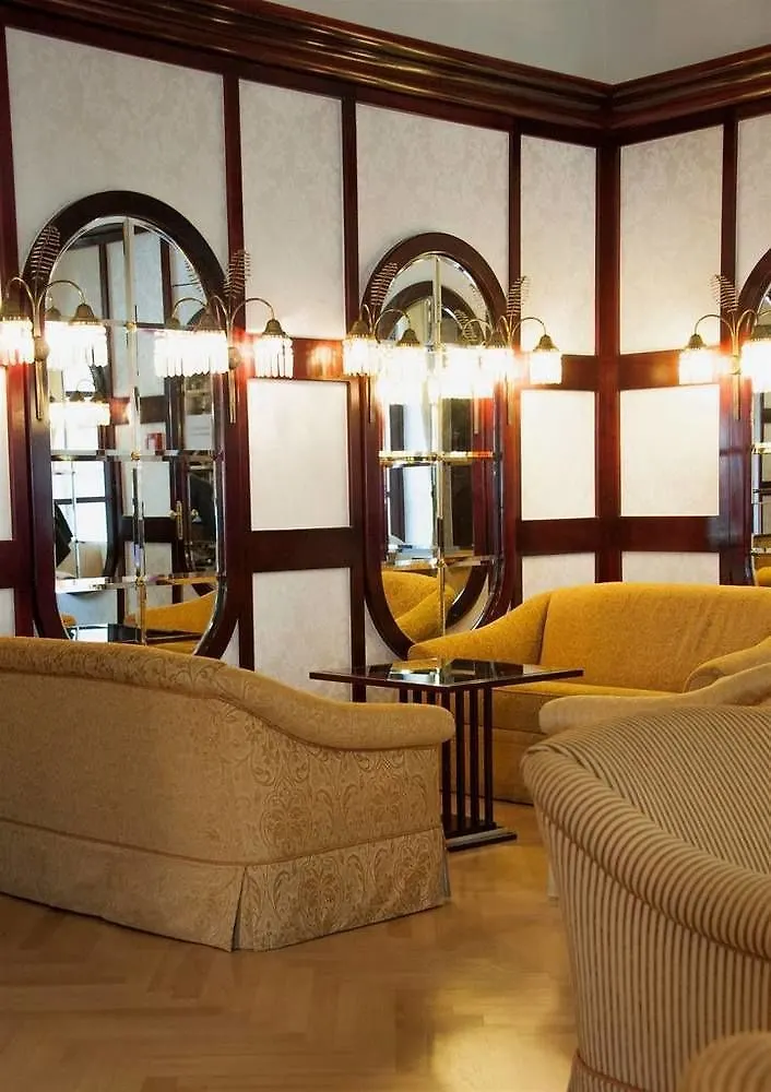 Hotel Am Schubertring Βιέννη 4*,