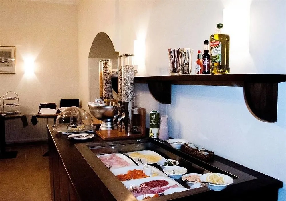 Hotel Am Schubertring Βιέννη 4*,
