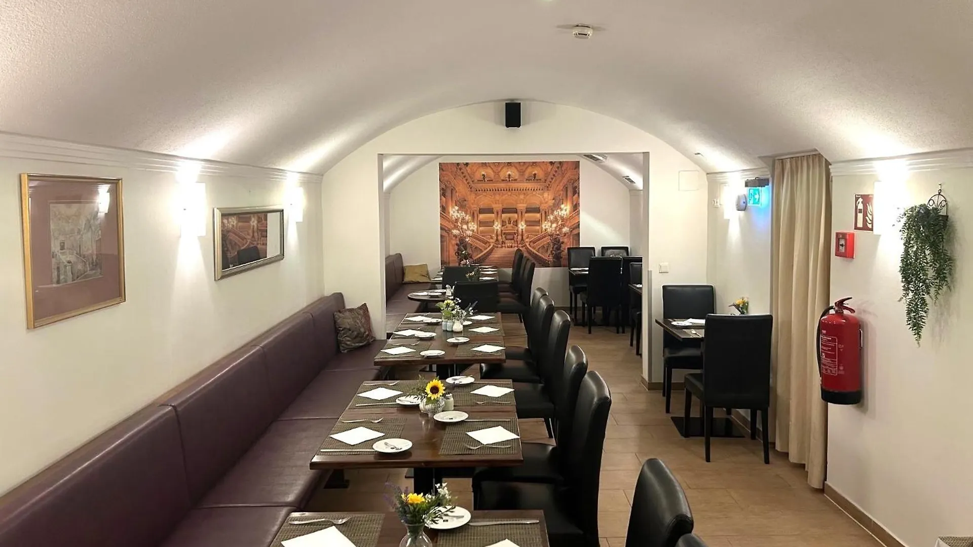 Hotel Am Schubertring Vídeň 4*,